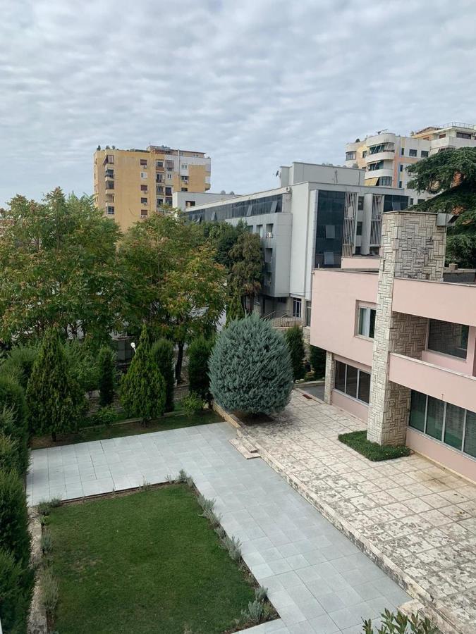 Comfort Apartment In Tirana Near To The Ministry Of Foreign Affairs Apartament *